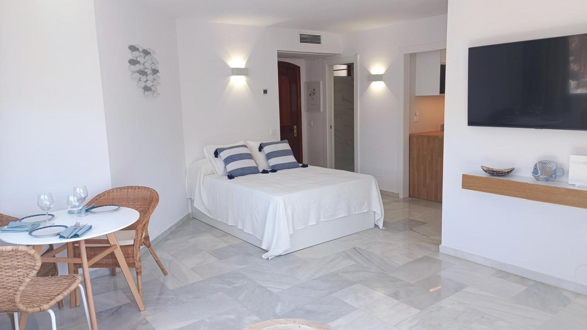 Beach Studio Puerto Marina Playa Benalmádena Exterior photo